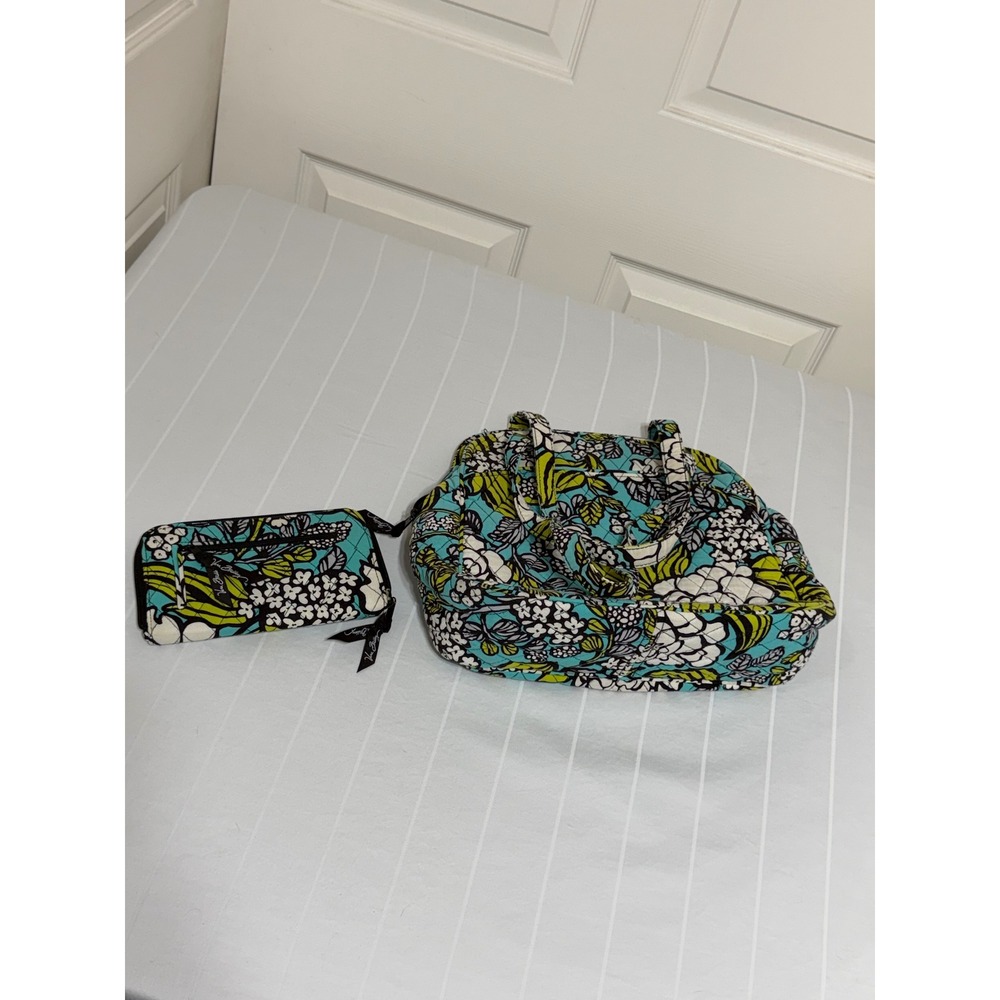 Vera Bradley Island Blooms Quilted Floral Handbag and Wallet Set Turquoise Green